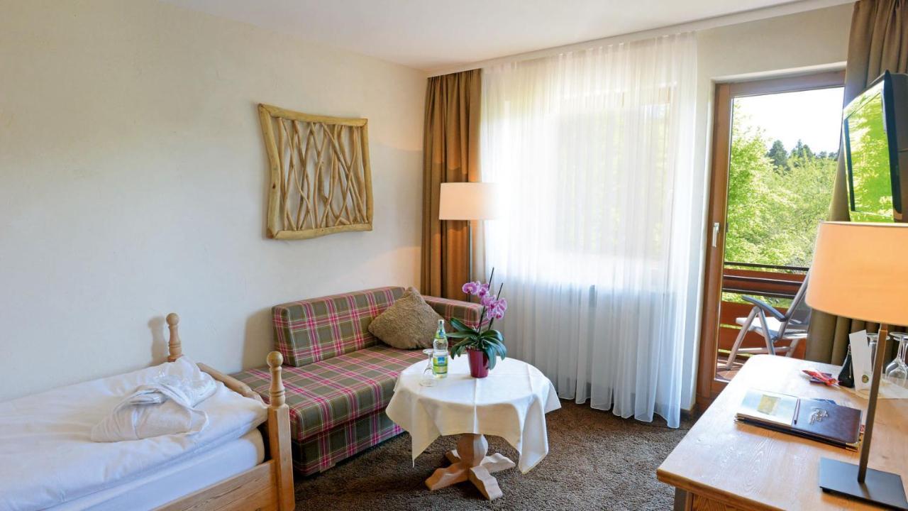 Hotel Gruener Wald Фройденштадт Экстерьер фото