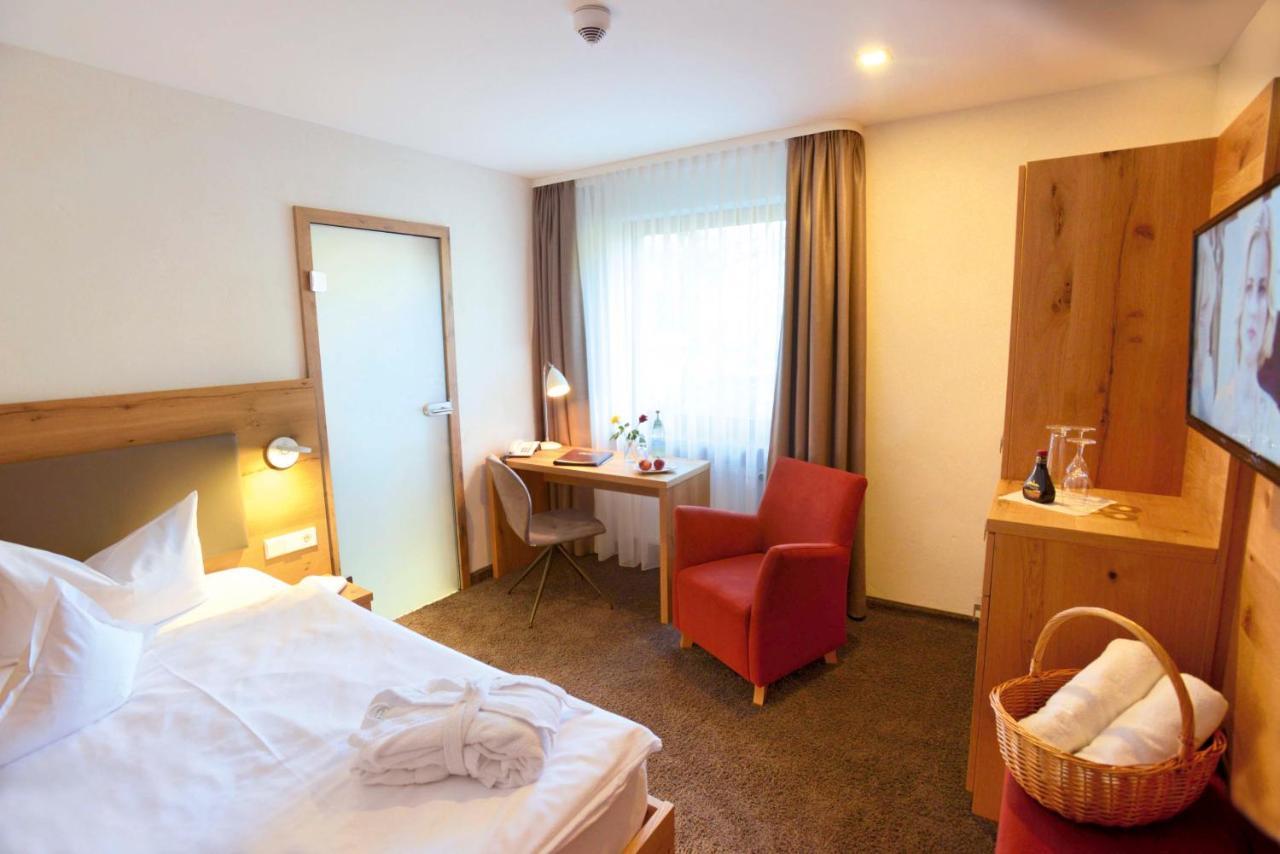 Hotel Gruener Wald Фройденштадт Экстерьер фото