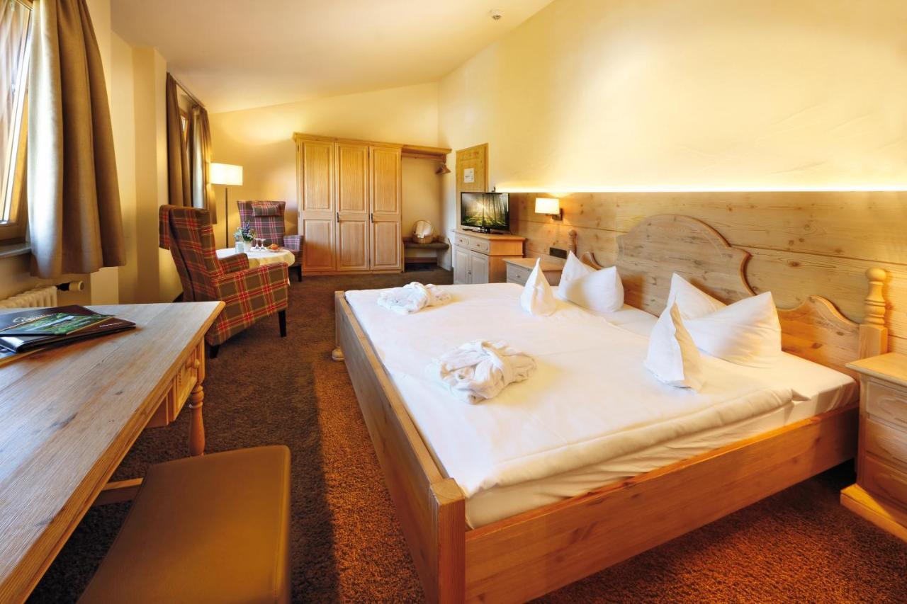 Hotel Gruener Wald Фройденштадт Экстерьер фото
