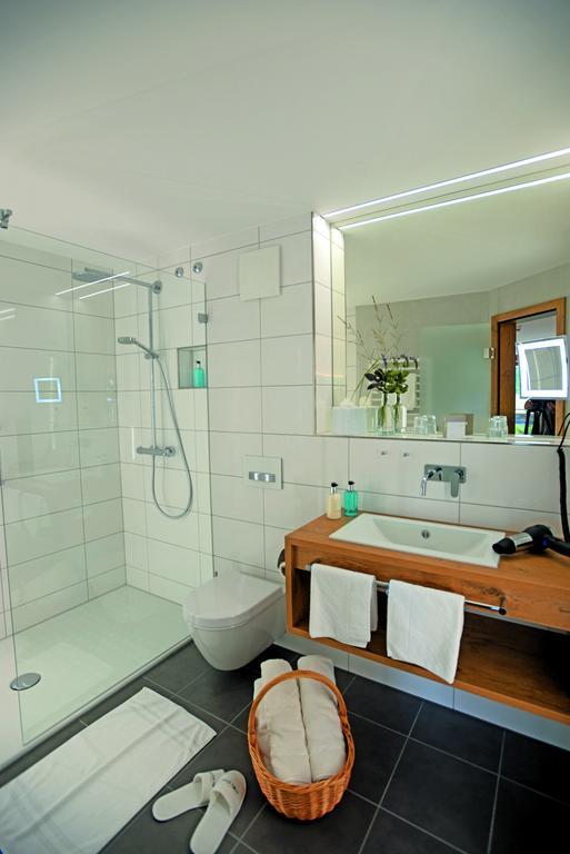 Hotel Gruener Wald Фройденштадт Экстерьер фото